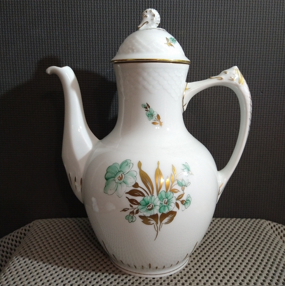 B&G Bing & Grondahl Denmark Porcelain Teapot - Picture 1 of 9